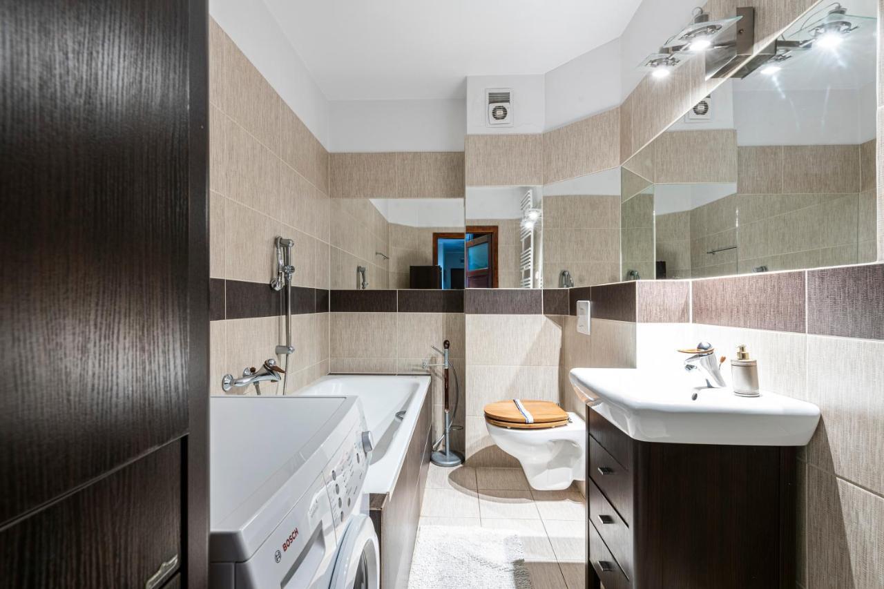 סופוט Panorama Apartment - Happy Hours מראה חיצוני תמונה